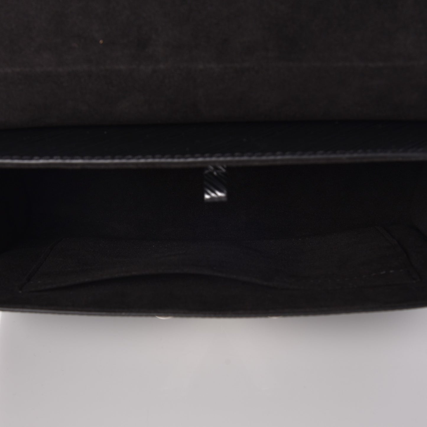 Epi Twist Shoulder Bag MM Black