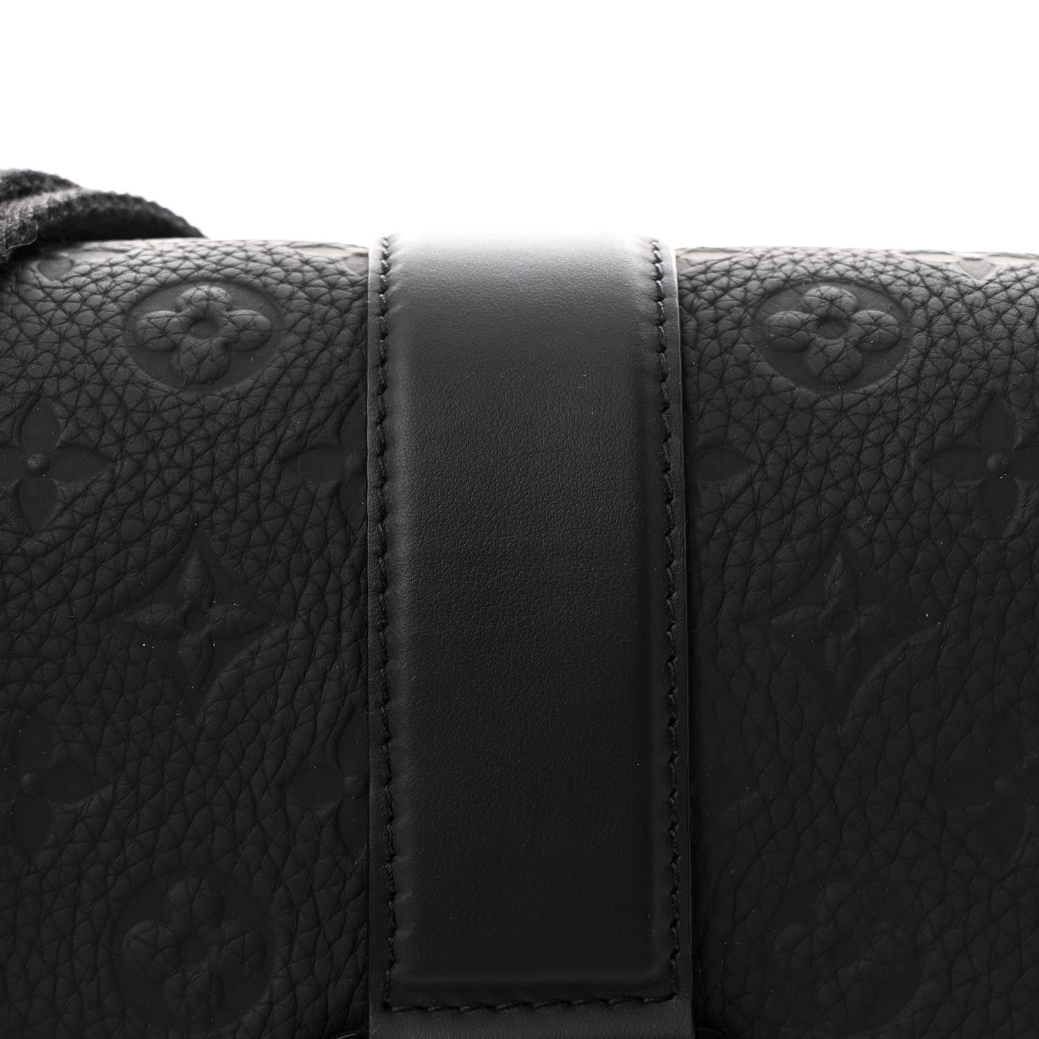 Louis Vuitton Taurillon Monogram S-Cape Messenger Black 7 of 9