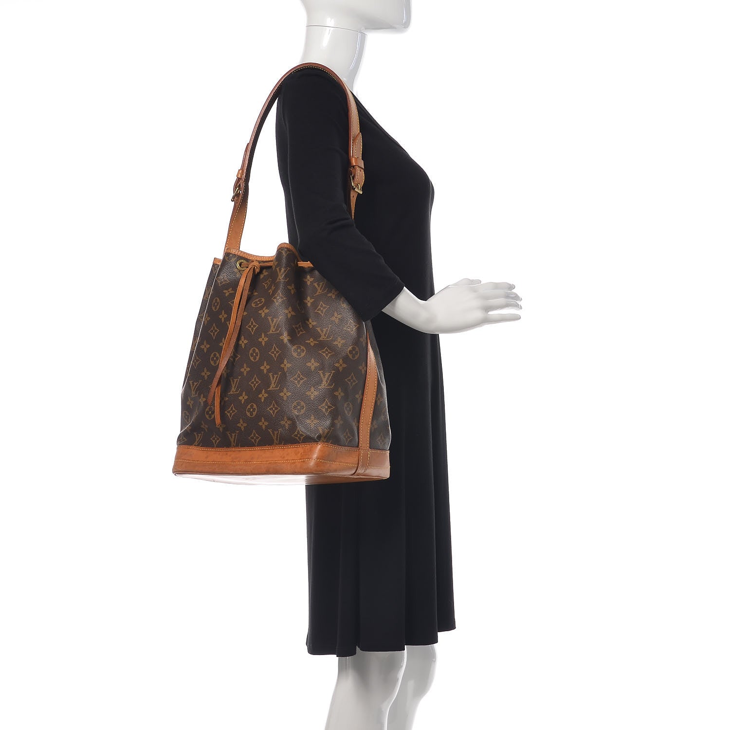Louis Vuitton Monogram Noe 2 of 18
