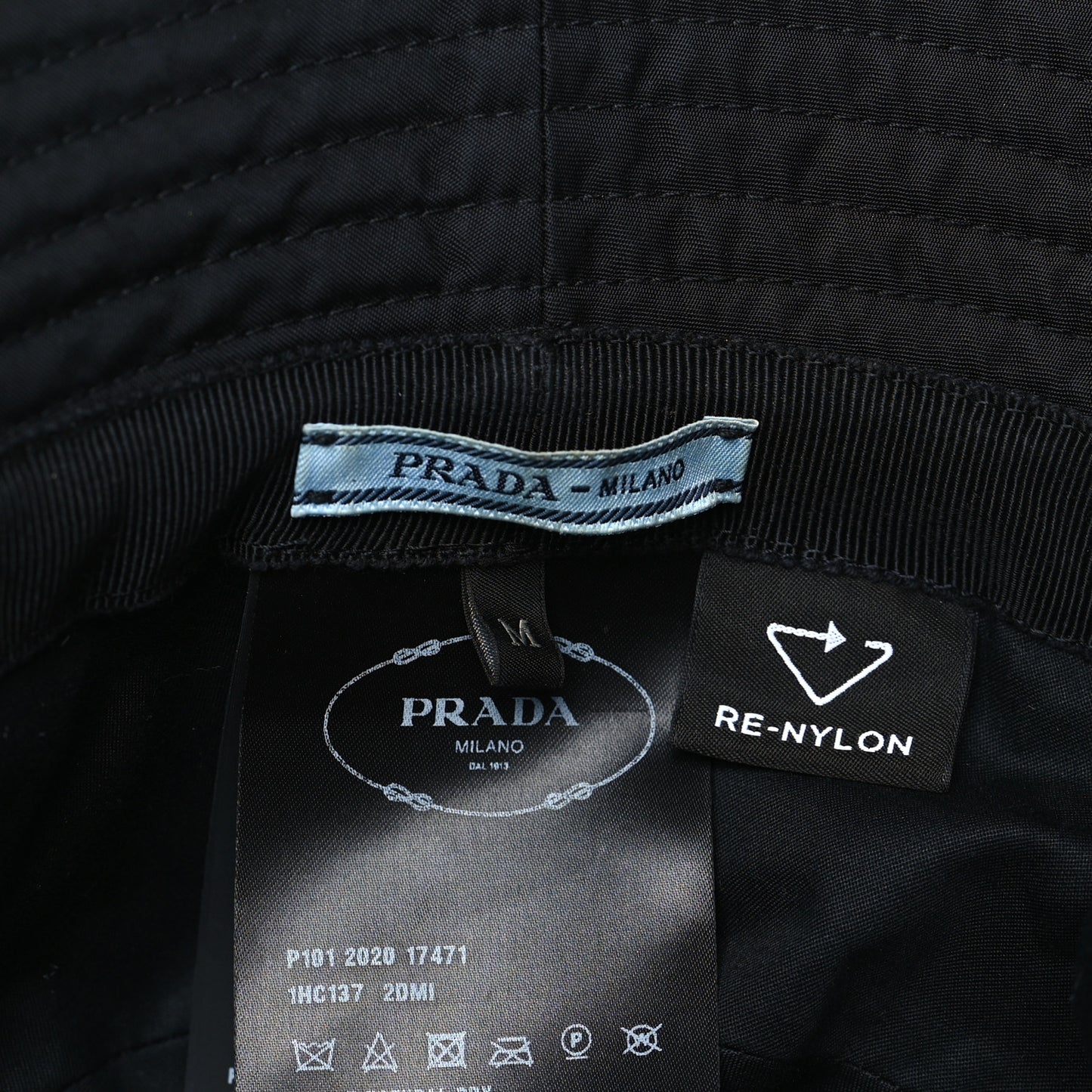 Re-Nylon Metal Triangle Logo Womens Bucket Hat M Black