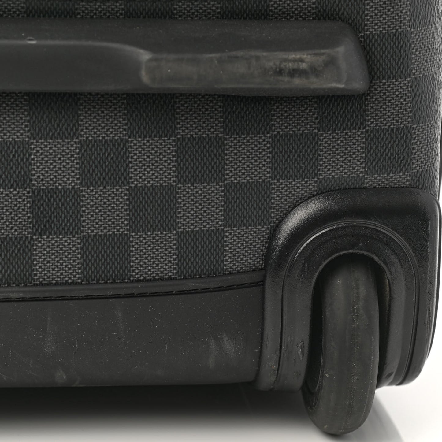 Damier Graphite Pegase 55