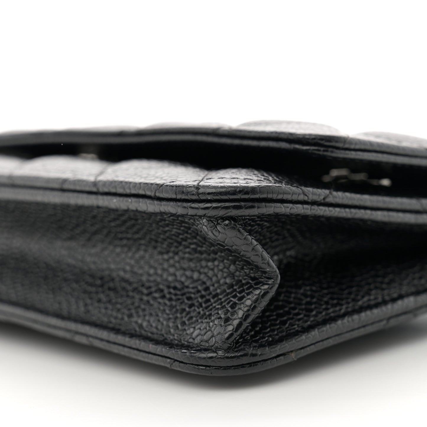 Caviar Quilted Wallet on Chain WOC Black