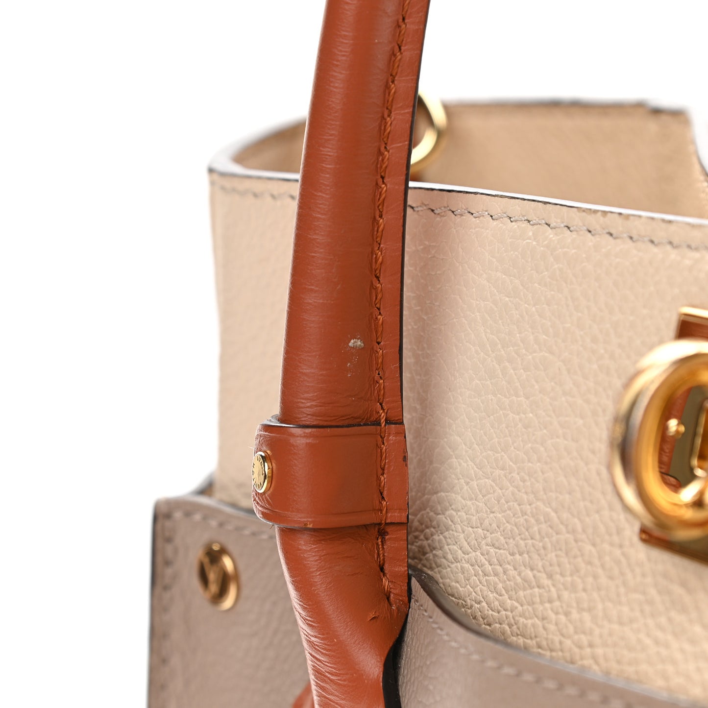 Calfskin Monogram Tufting On My Side Galet