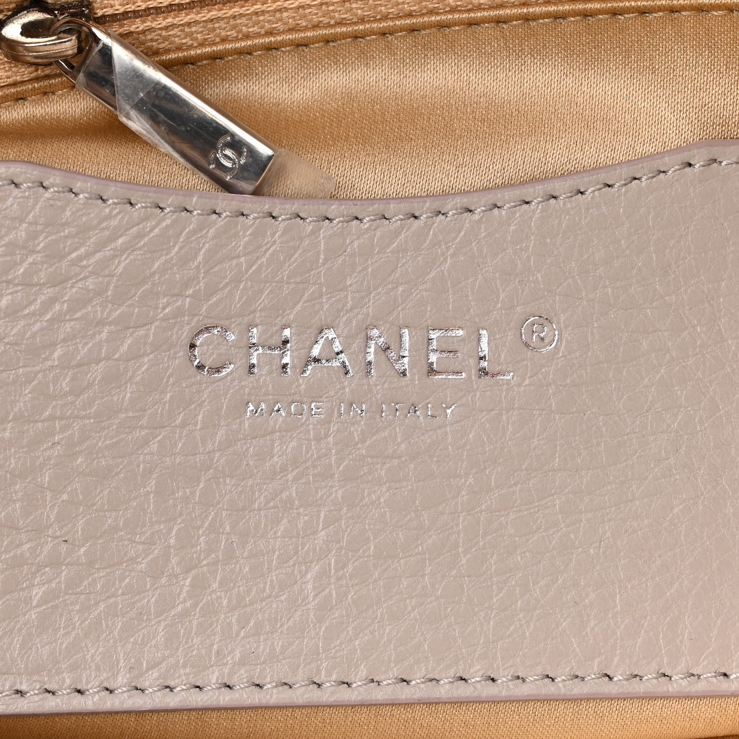 Chanel Glazed Calfskin On The Road Hobo Beige 6 of 11