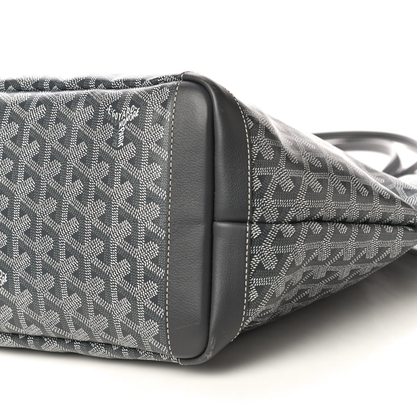 Goyardine Artois MM Grey