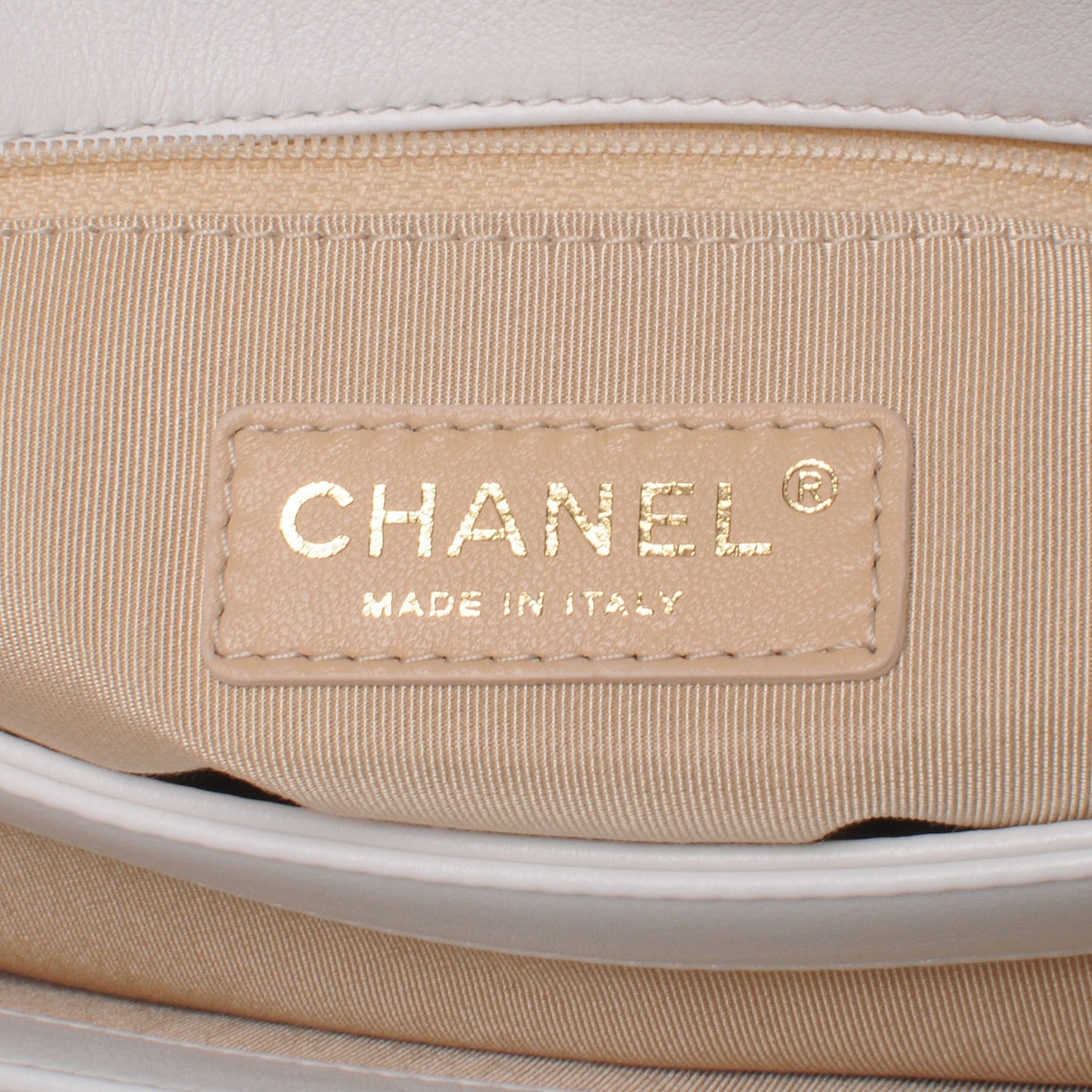 Calfskin CC Crown Medium Flap White