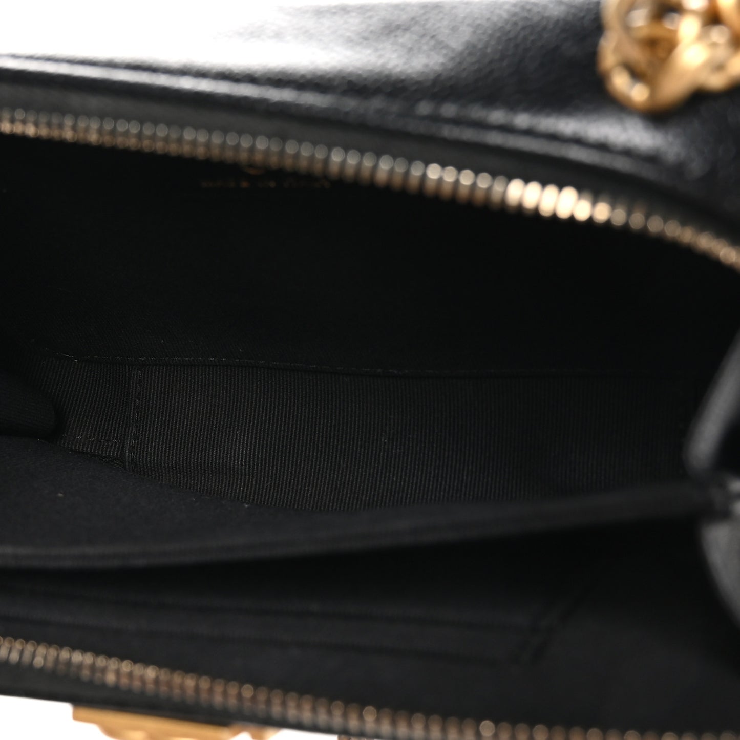 Caviar Quilted Boy Zip Phone Holder With Chain Black