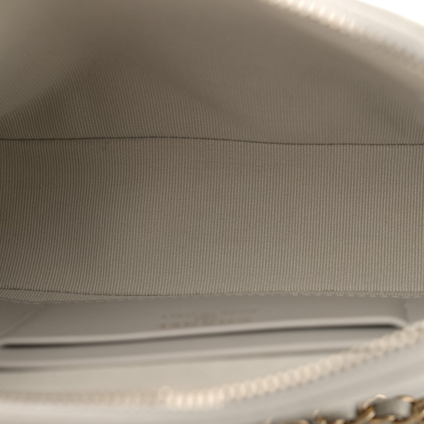 Caviar Quilted Classic Clutch With Chain Light Grey