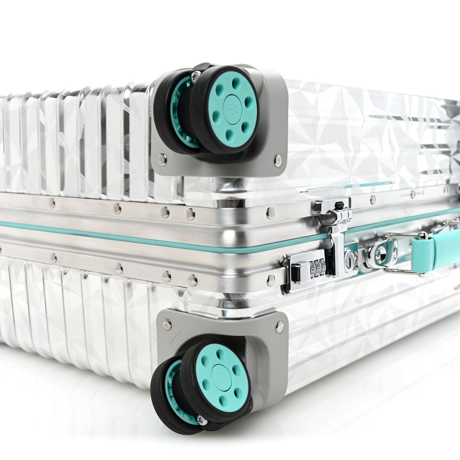 Rimowa X TIFFANY Aluminum Classic Cabin Luggage Silver 8 of 8