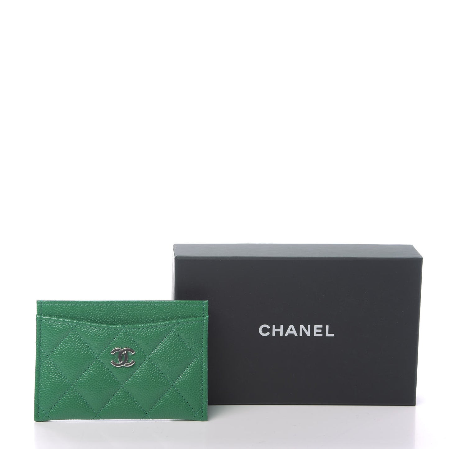 Caviar Quilted Card Holder Green