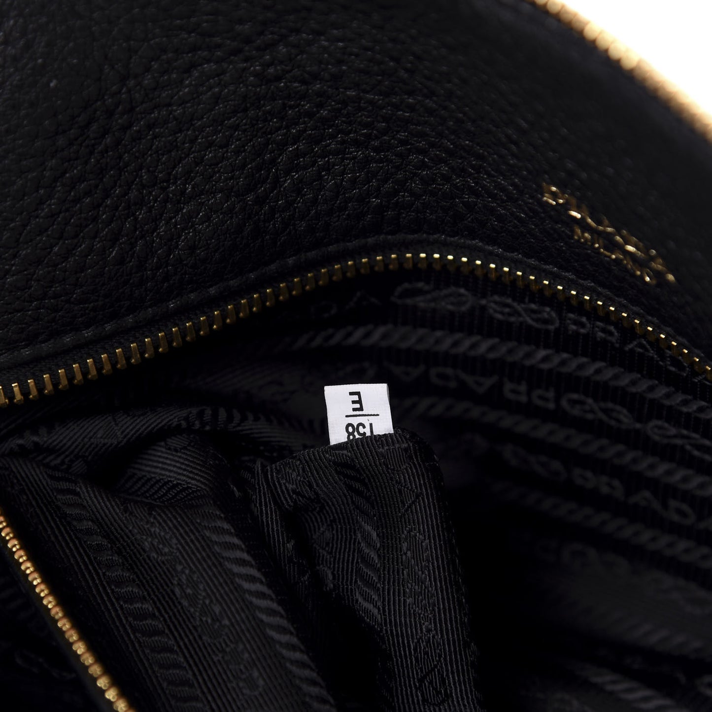 Vitello Daino Tote Black