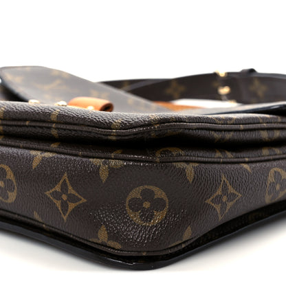 Louis Vuitton Monogram Pochette Metis 22 of 23