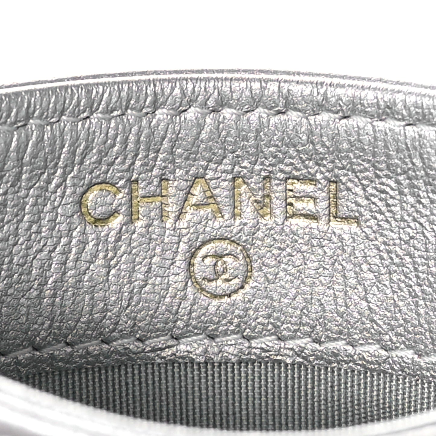 Metallic Goatskin Quilted 19 Card Holder Silver