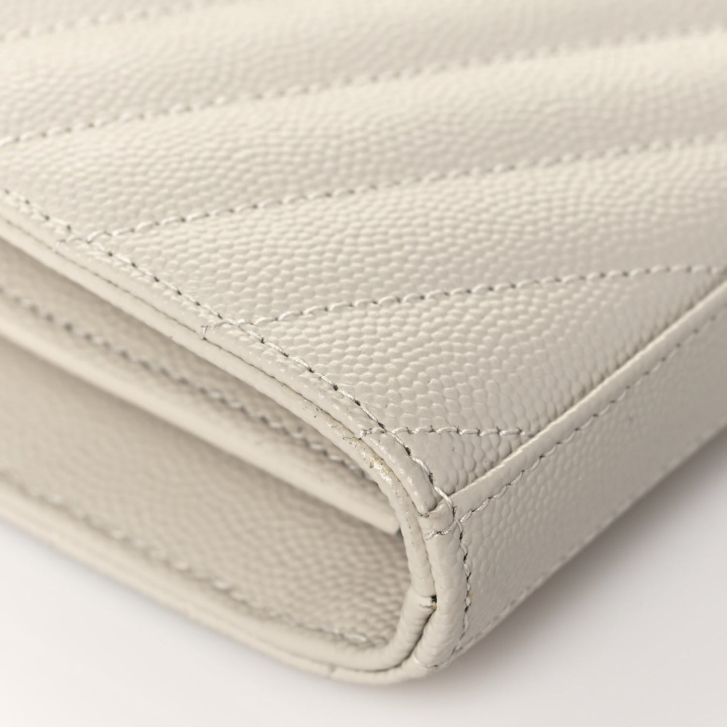 Grain De Poudre Matelasse Chevron Monogram Chain Wallet Crema Soft