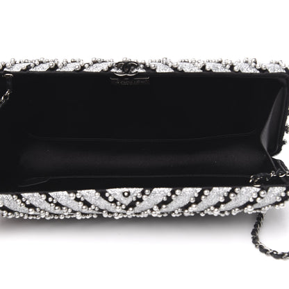 Chanel Mixed Fibers Pearl Evening Clutch Silver Black 5 of 11