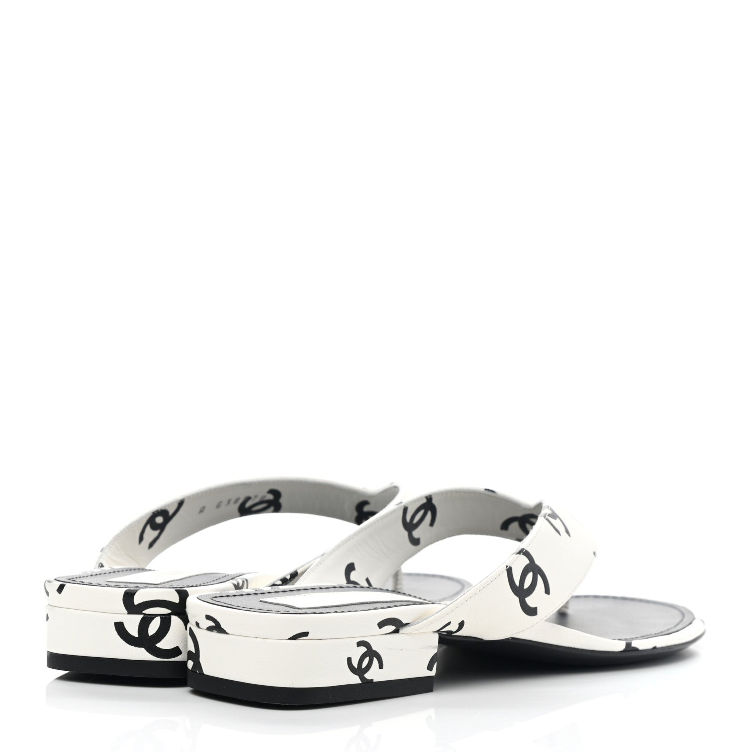 Chanel Lambskin Printed CC Thong Sandals 38 White Black 4 of 9