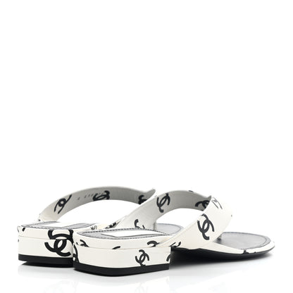 Chanel Lambskin Printed CC Thong Sandals 38 White Black 4 of 9