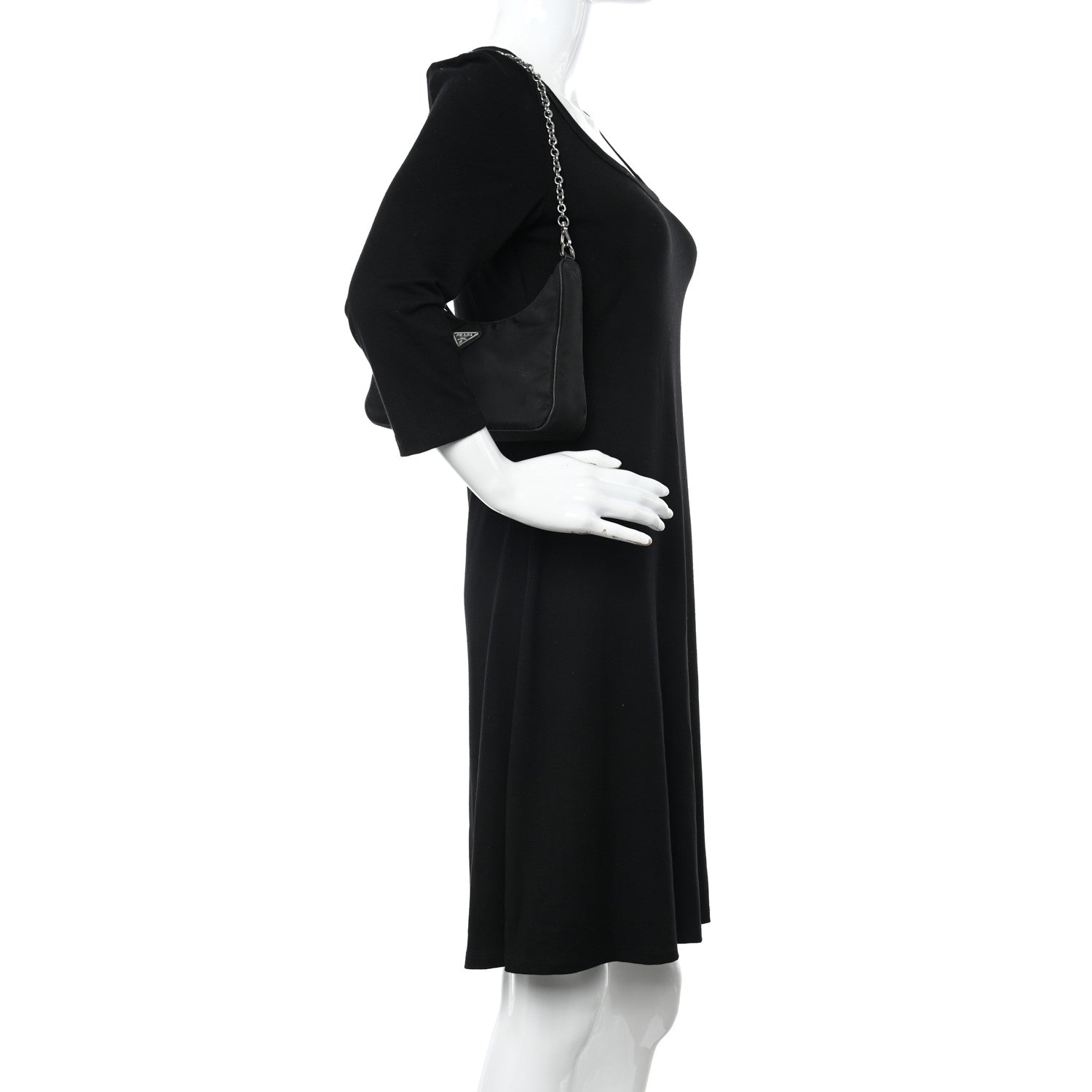 Prada Nylon Re-Edition 2005 Shoulder Bag Black 2 of 12