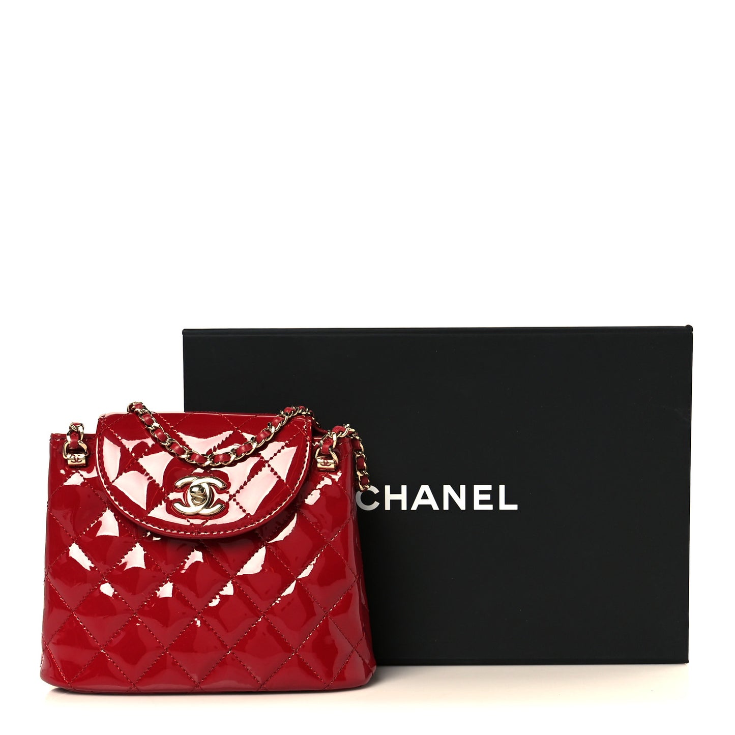 Patent Quilted Shiny Coco Small Flap Hobo Red