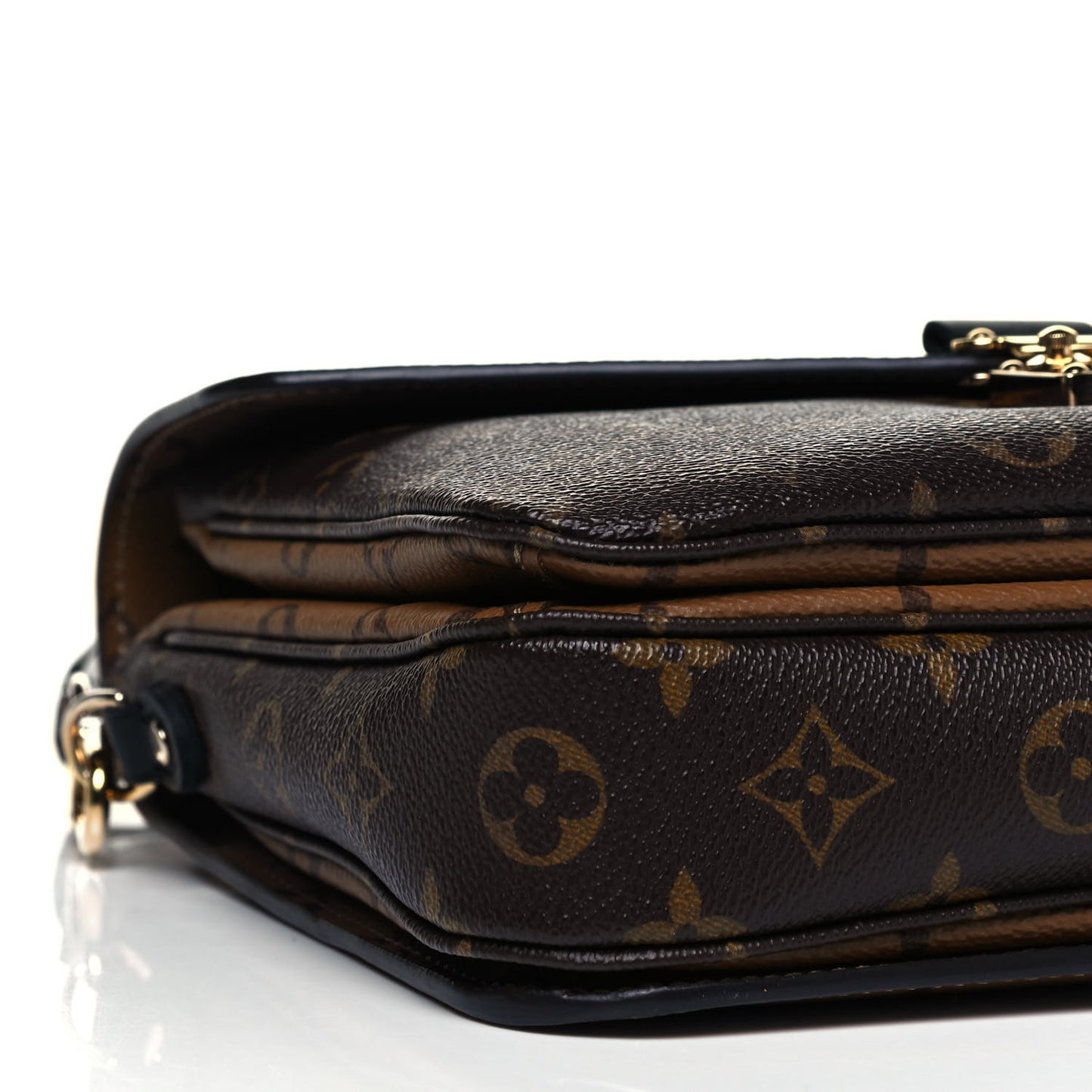 Reverse Monogram Pochette Metis