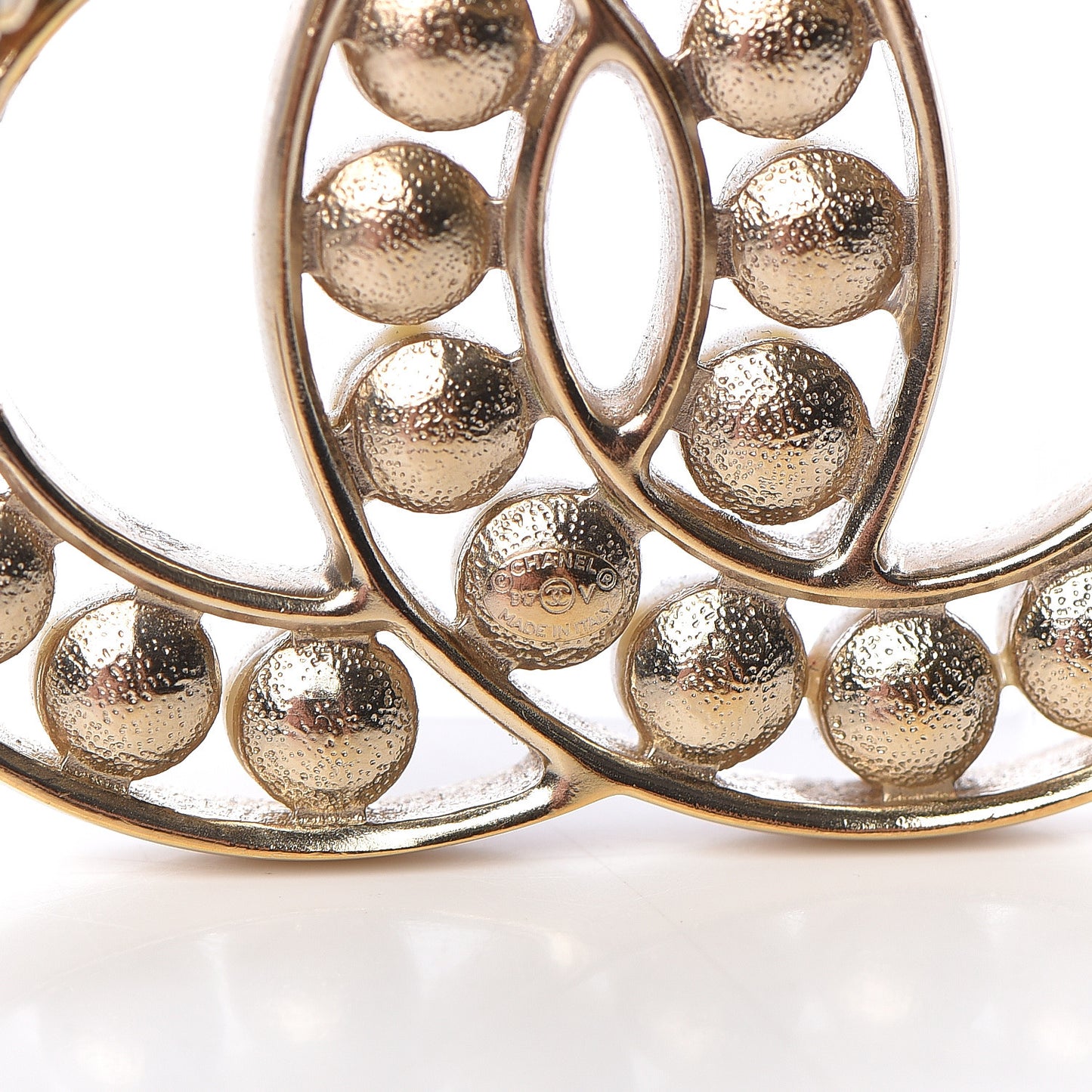 CC Pearl Brooch Pin Gold