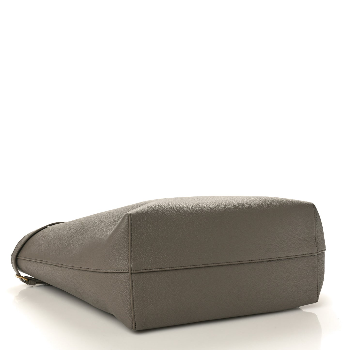 Grained Calfskin Triomphe Medium Cabas Anais Pebble