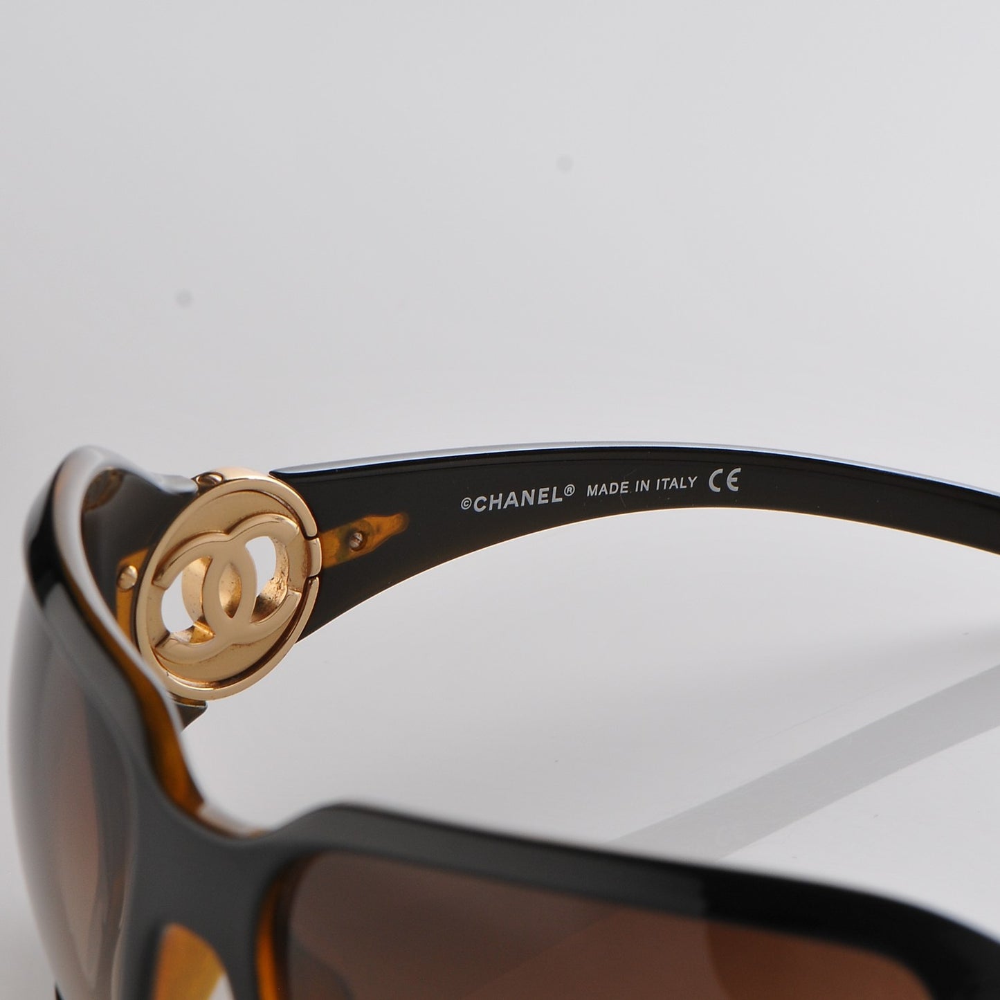 CC Sunglasses 6023 Brown