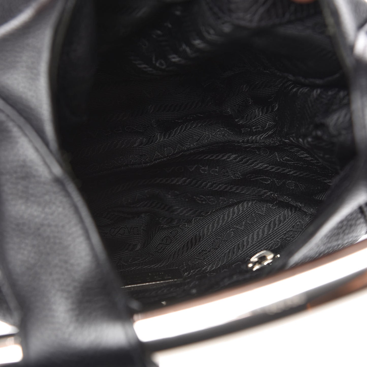 Vitello Daino Metal Bar Top Handle Shoulder Bag Black