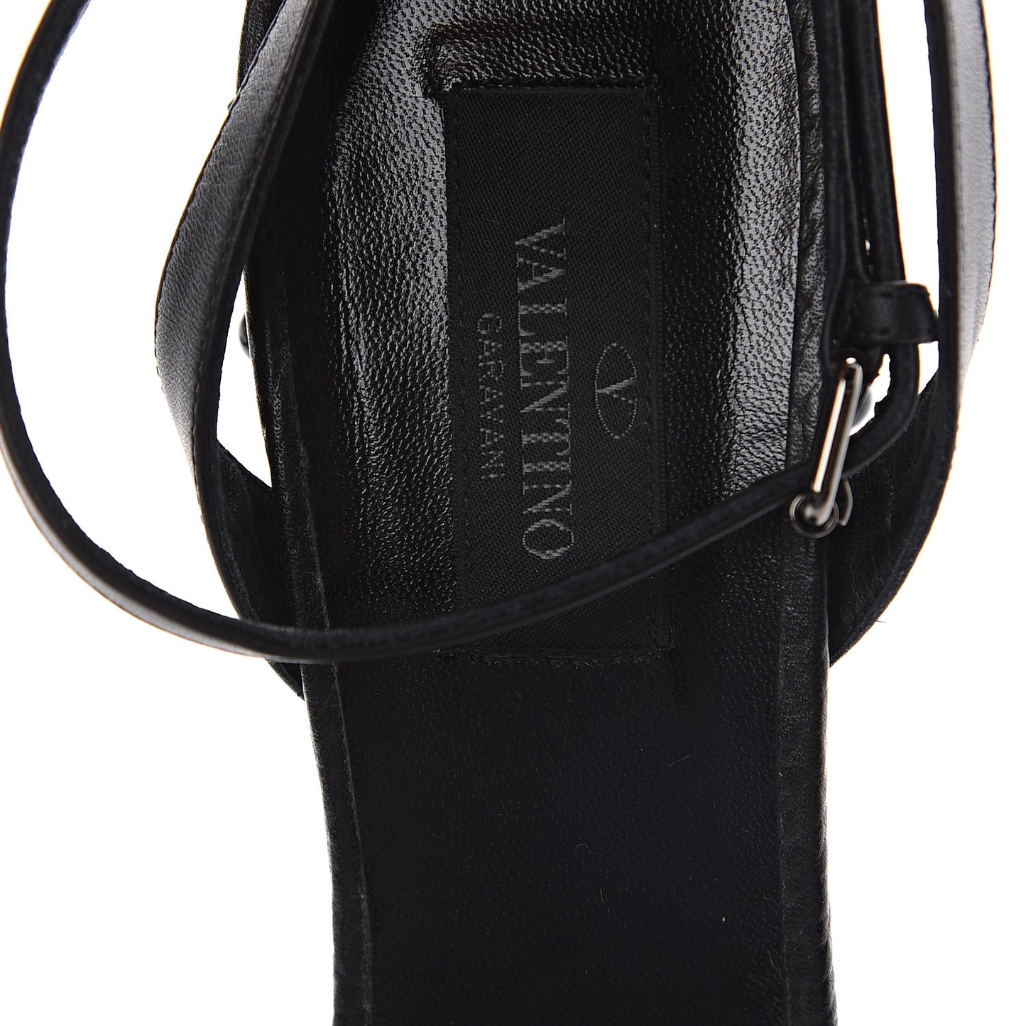 Pebbled Calfskin Rockstud Rolling 60mm City Sandals 38 Black