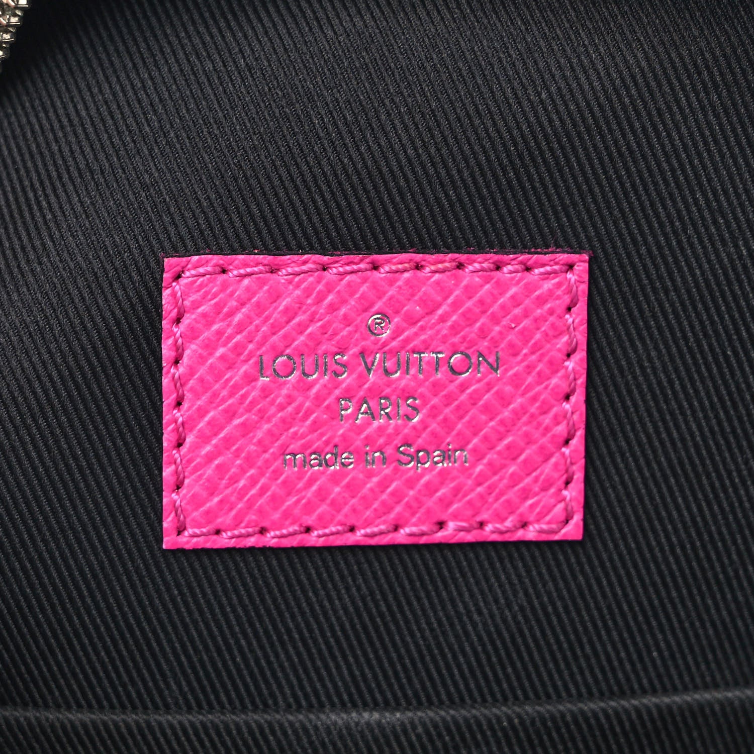 Louis Vuitton Taigarama Outdoor Slingbag Fuchsia 5 of 7