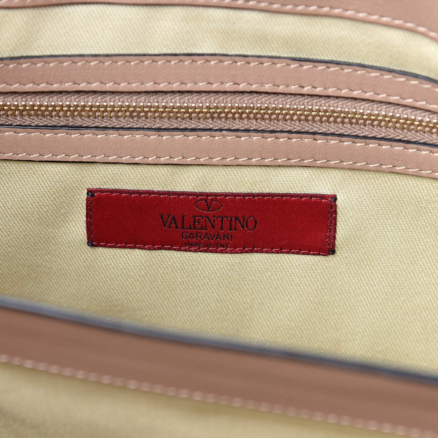 Vitello Rockstud Flip Lock Tote Alpaca