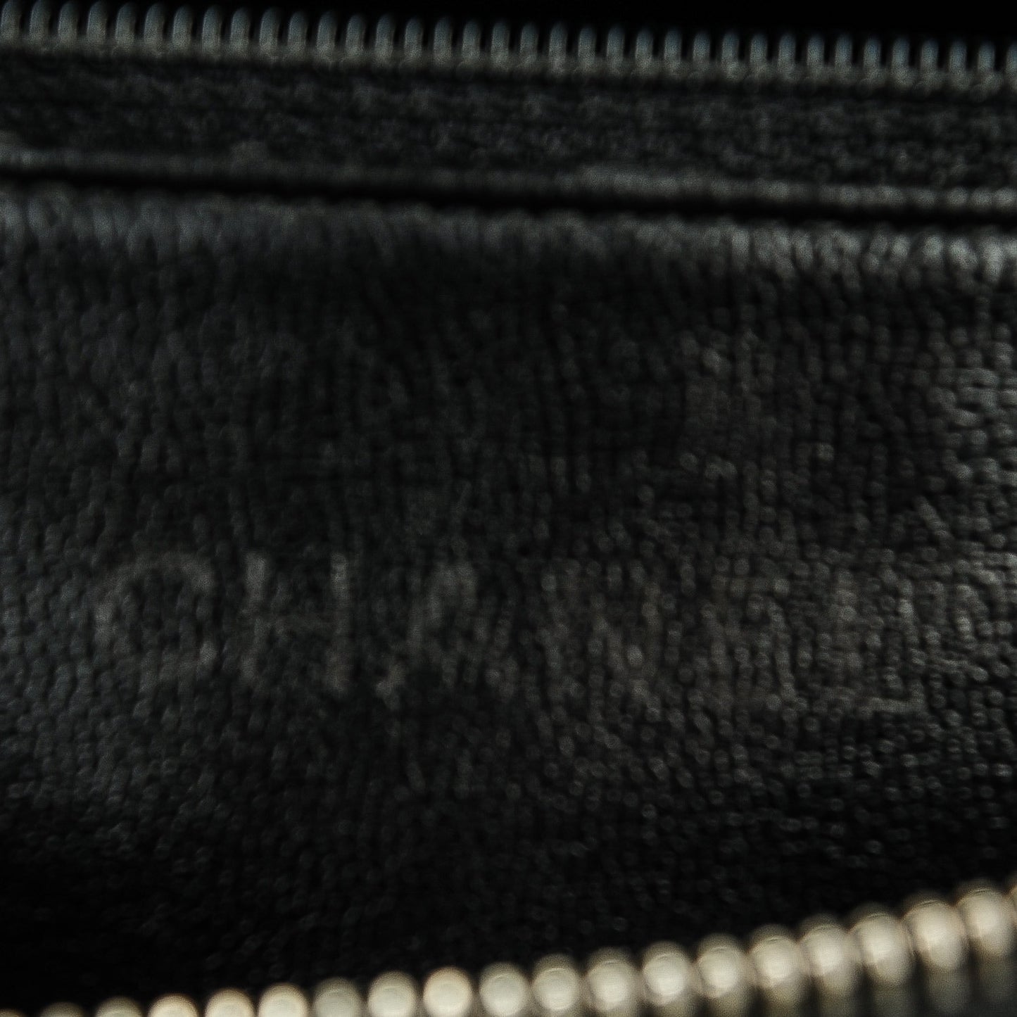 Caviar CC Shoulder Bag Black