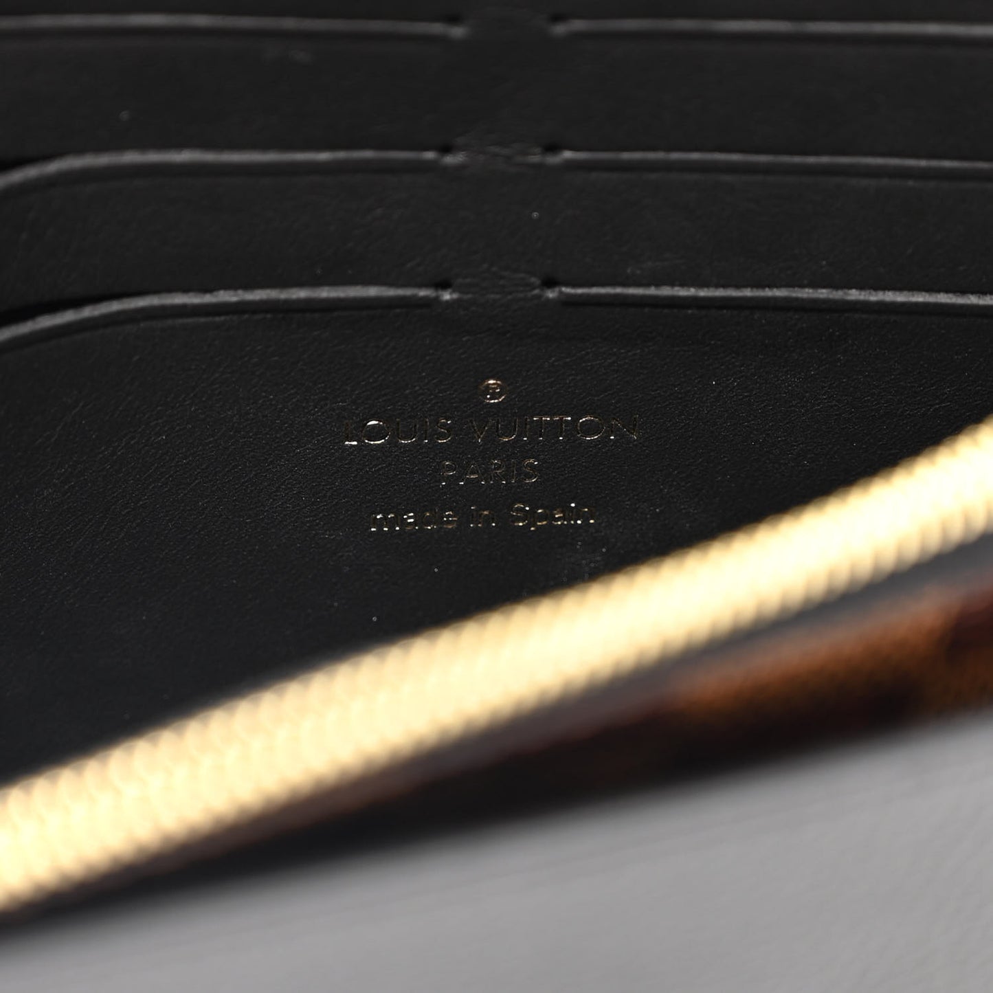 Damier Ebene Vavin Chain Wallet Black