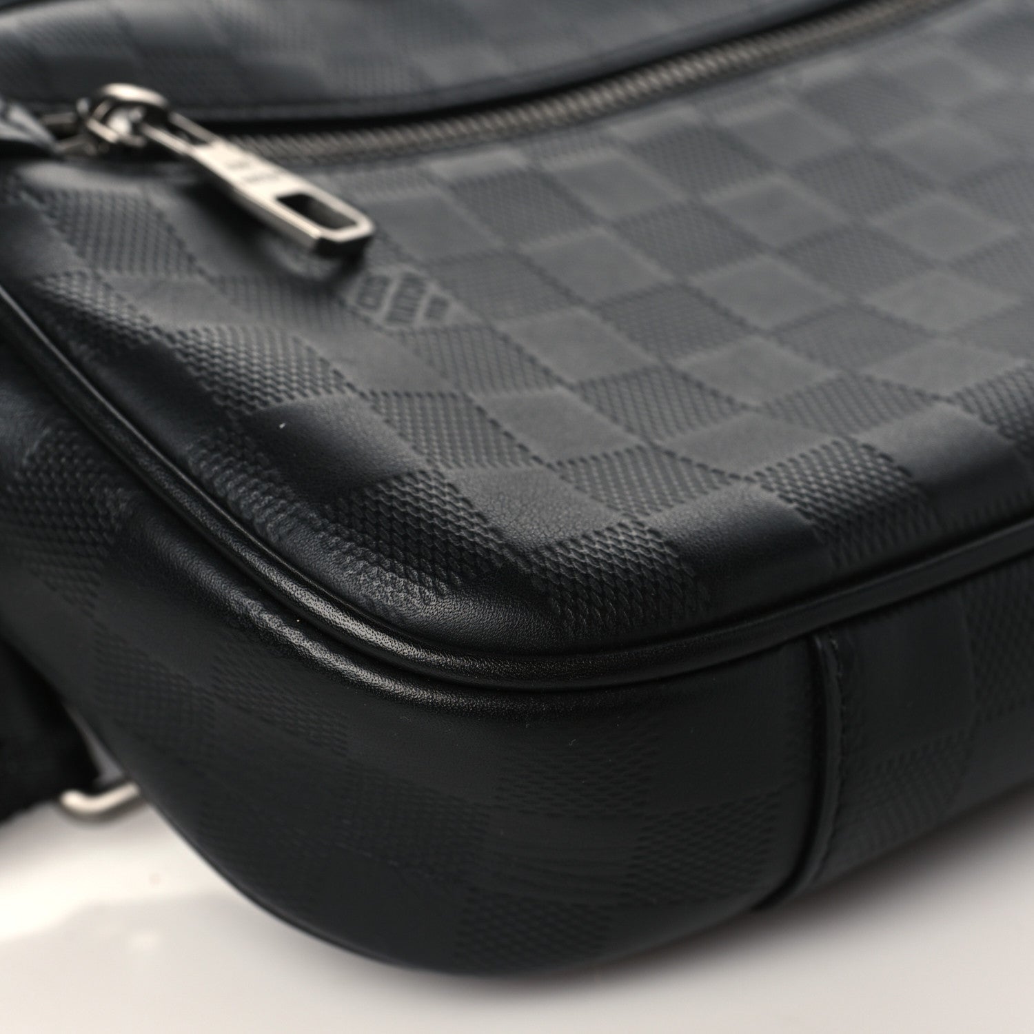Louis Vuitton Damier Infini Ambler Onyx 7 of 8