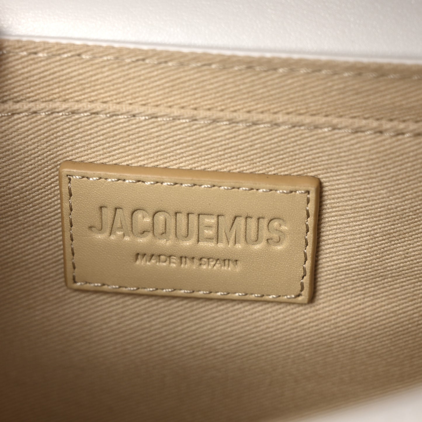 Smooth Calfskin Le Carinu White