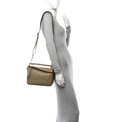 Loewe Calfskin Small Puzzle Bag Artichoke 2 of 9