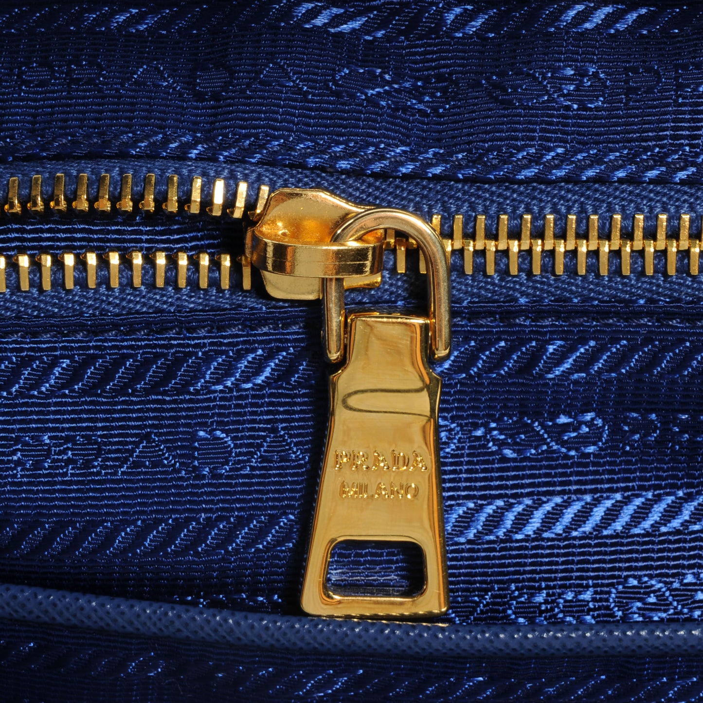 Tessuto Saffiano Tote Bleuette