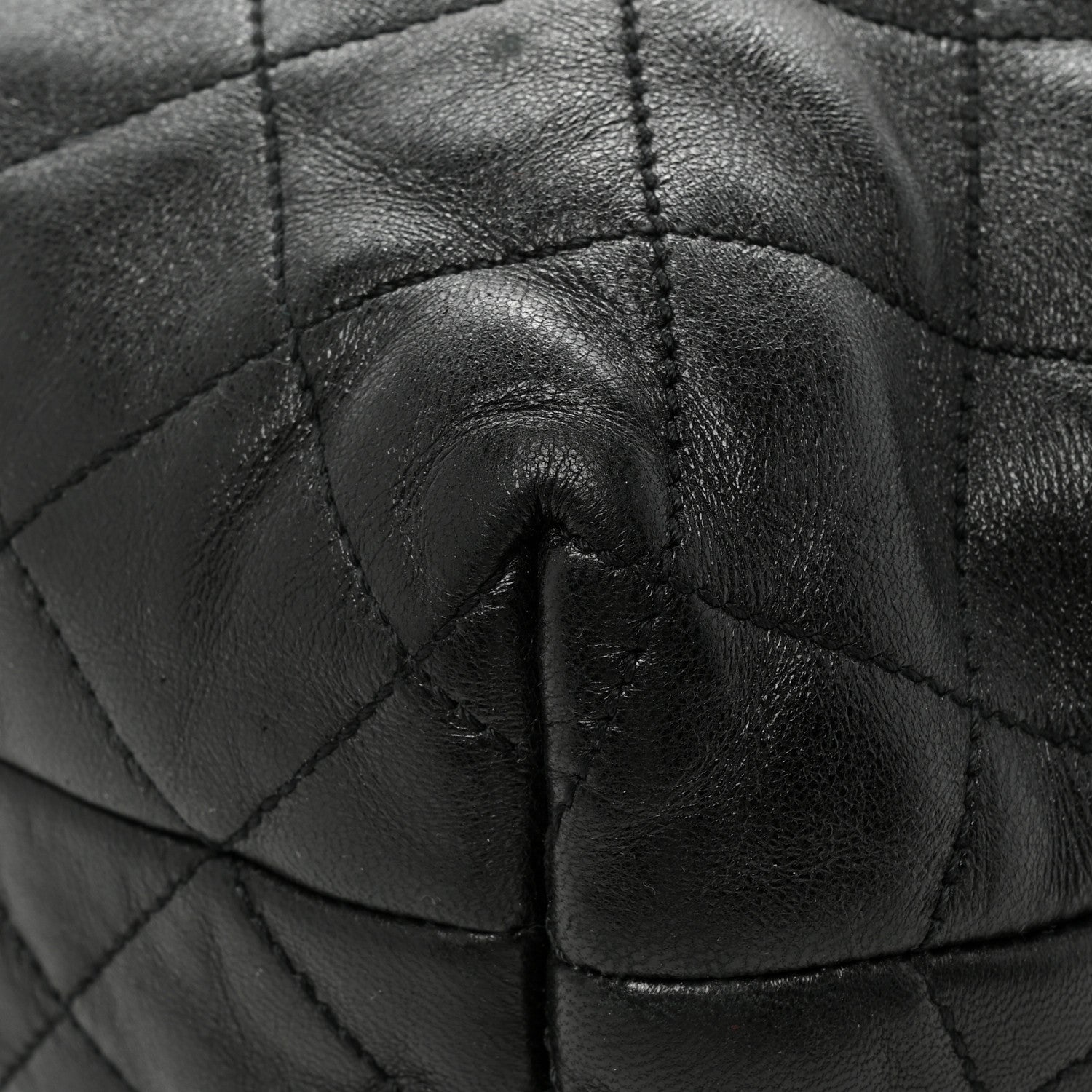 Saint Laurent Lambskin Quilted Maxi Icare Shopping Tote Black 20 of 22
