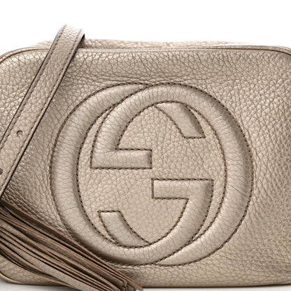 Gucci Metallic Pebbled Calfskin Small Soho Disco Bag Golden Beige 9 of 24