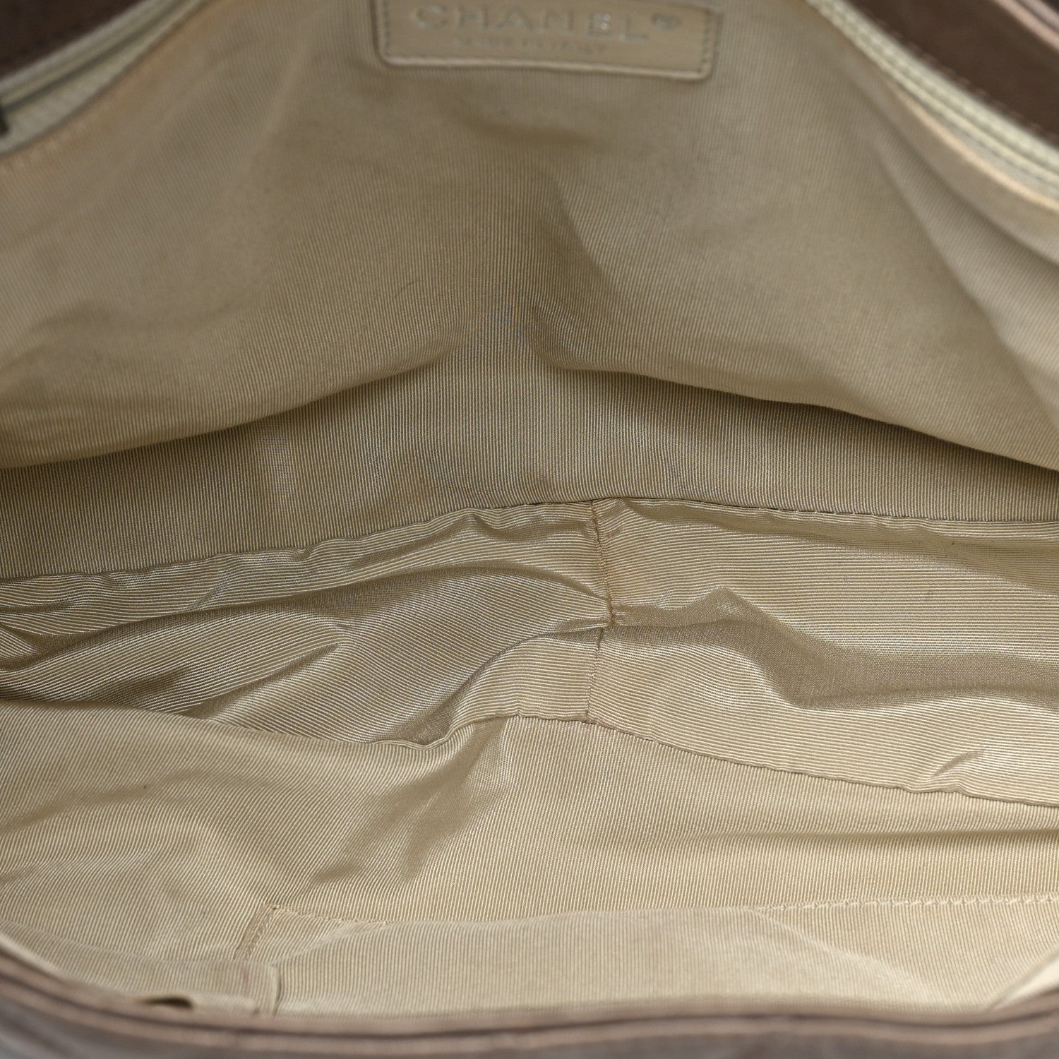 Chanel Washed Lambskin Quilted Maxi Chain Around Flap Taupe 5 of 15