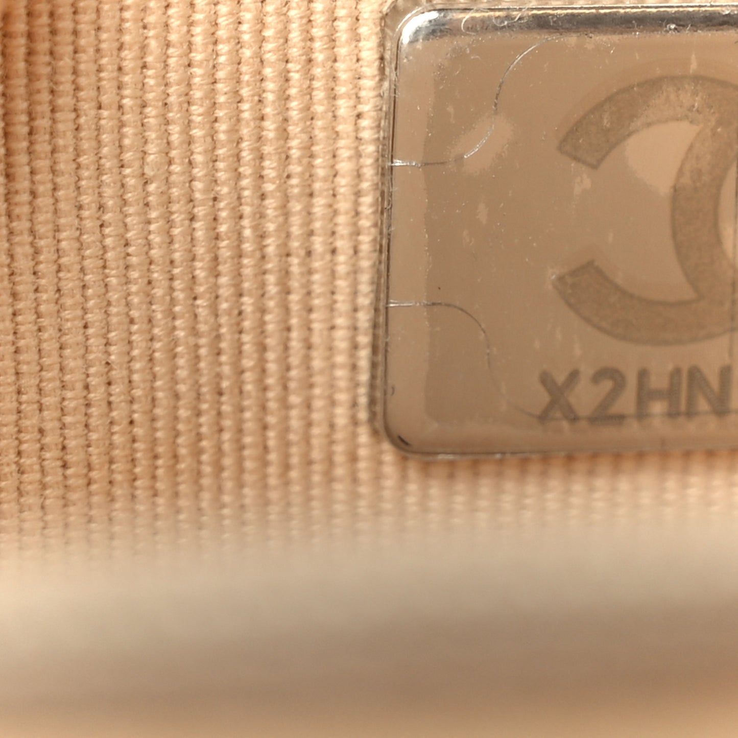 Caviar Quilted Wallet on Chain WOC Beige