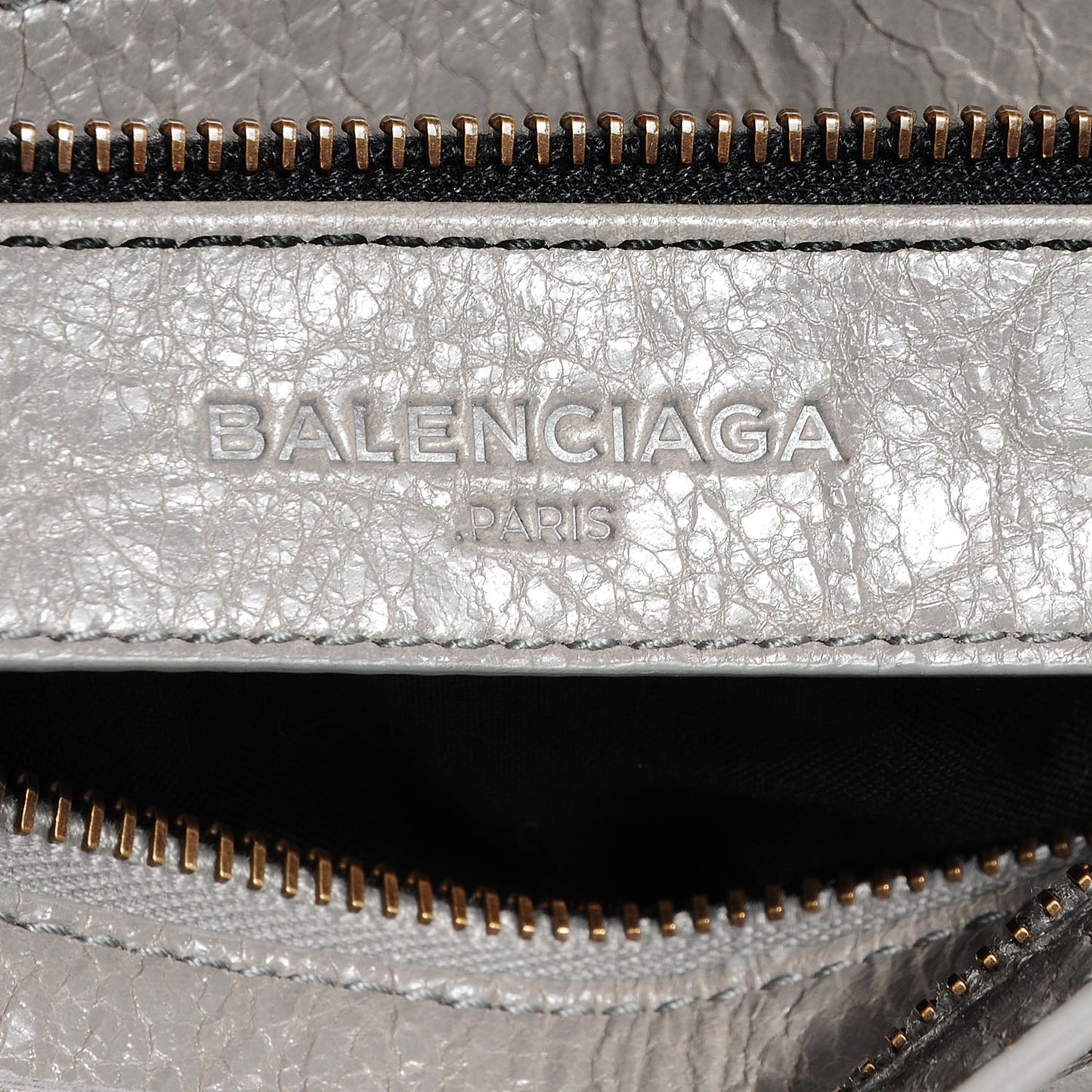 Agneau Classic Hardware Zip Traveler Backpack Gris Pyrite