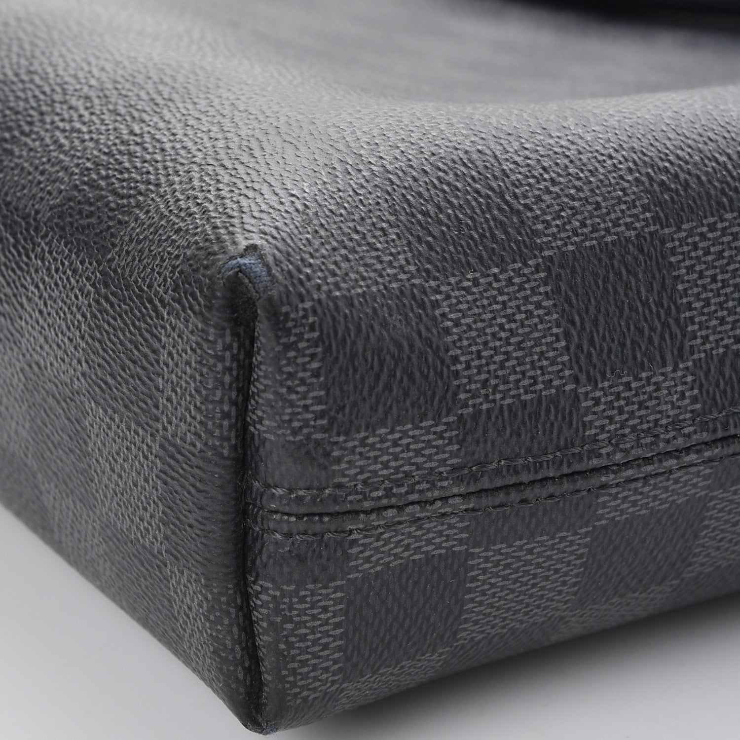 Louis Vuitton Damier Graphite Porte-Documents Jour 8 of 12
