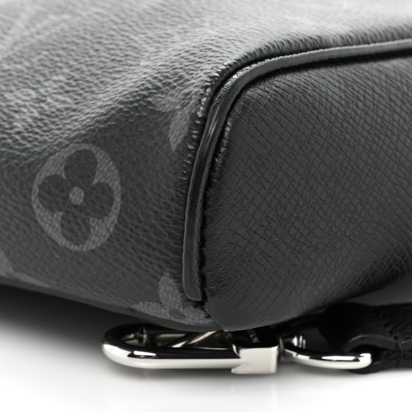 Taigarama Outdoor Slingbag Black