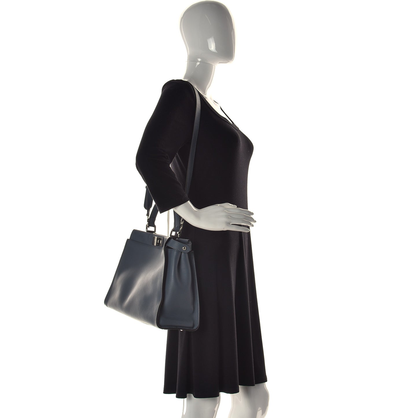 Vitello Seta Shiny Nappa Medium Peekaboo Iconic Satchel Tempesta Grigio Perla