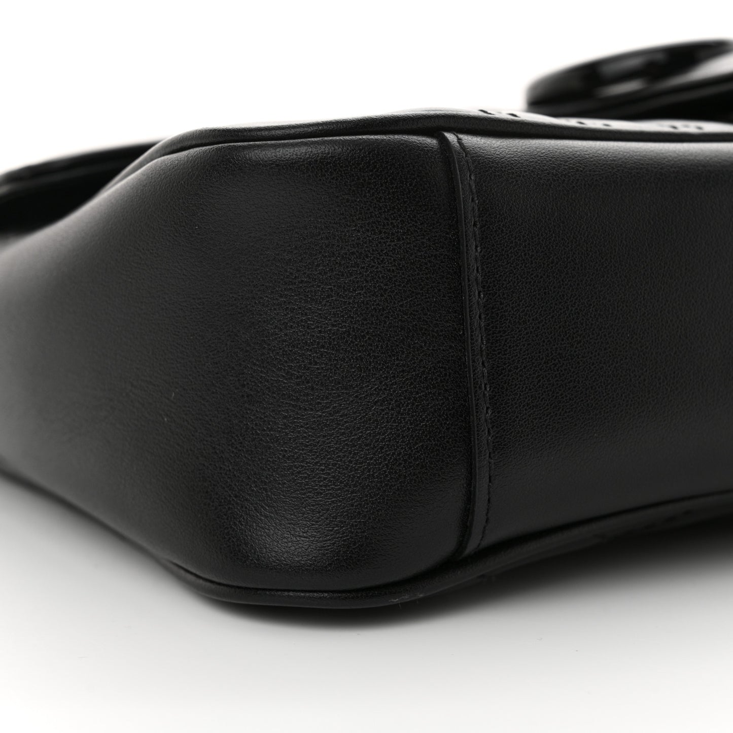 Calfskin Matelasse Monochrome Small GG Marmont Shoulder Bag Black