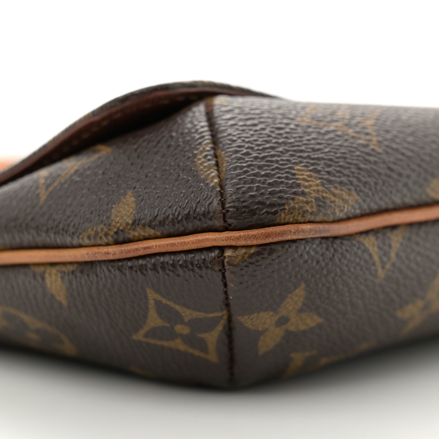Monogram Musette Tango