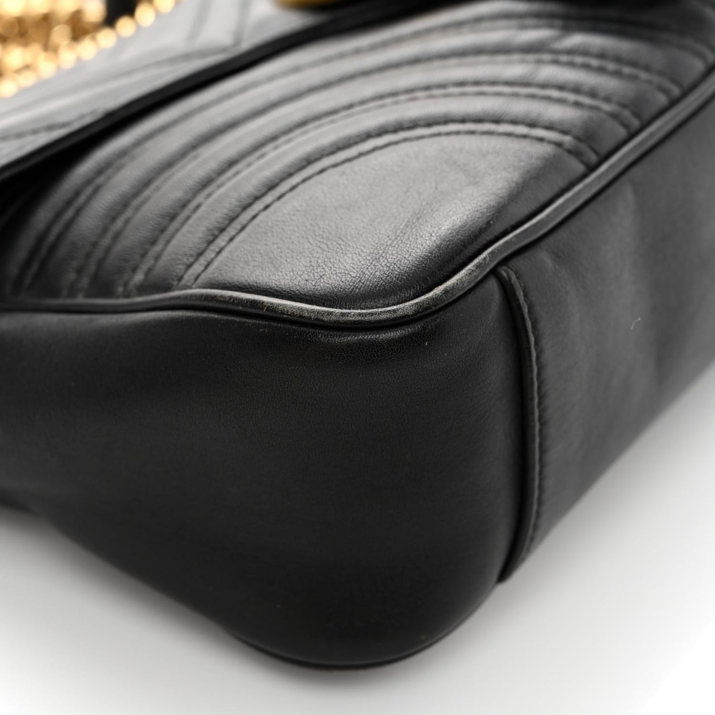 Calfskin Matelasse Medium GG Marmont Shoulder Bag Black