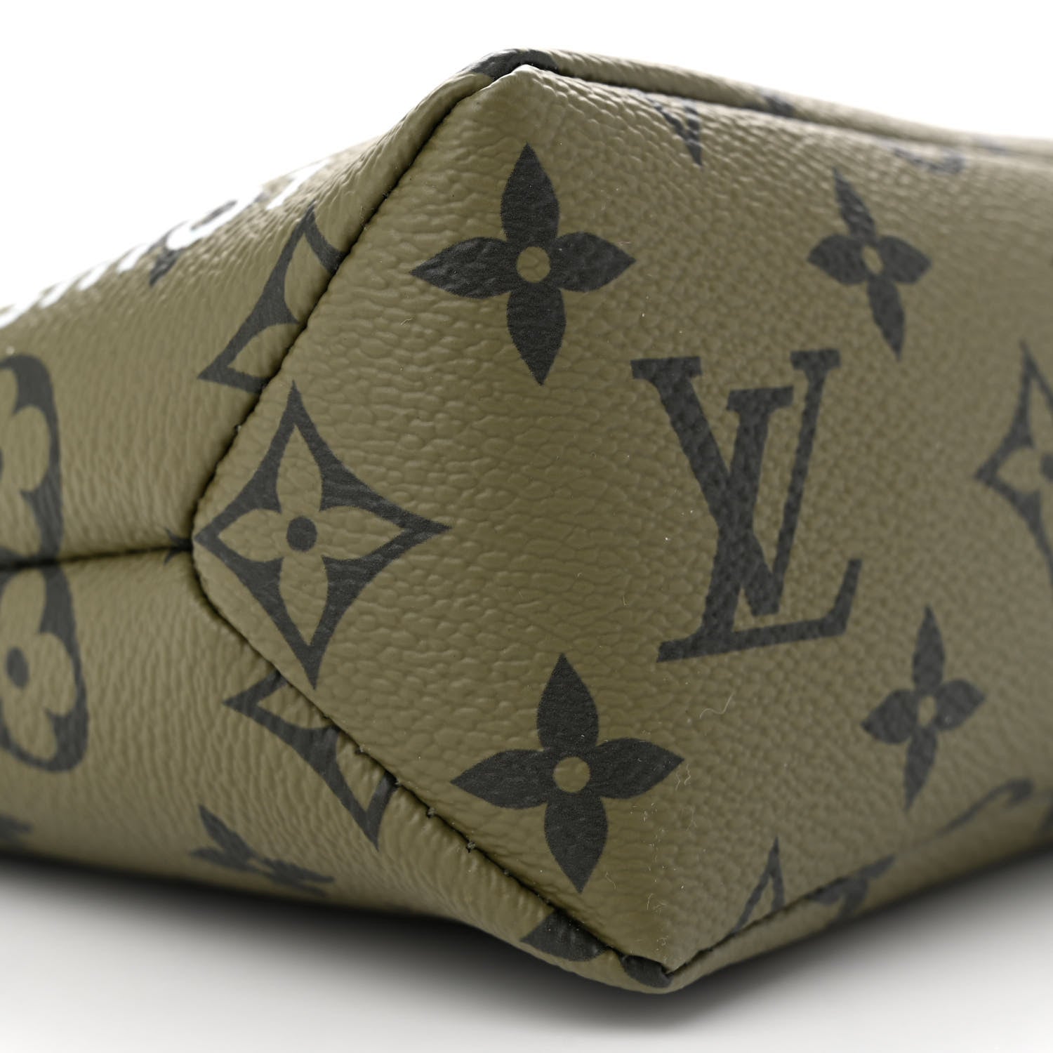 Louis Vuitton Monogram Pochette Voyage Souple Khaki Green Vermillion Red 8 of 10