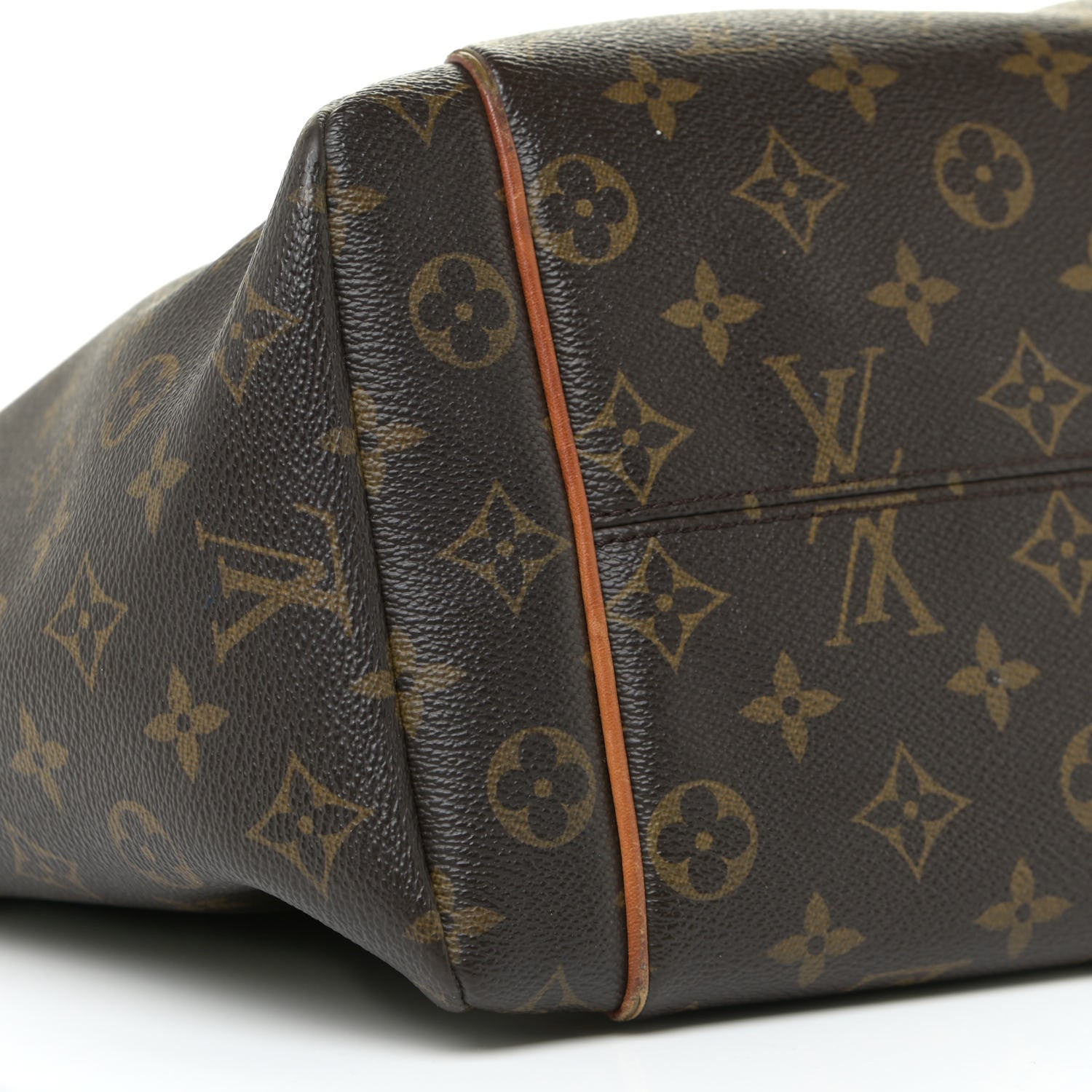 Louis Vuitton Monogram Totally MM 8 of 31